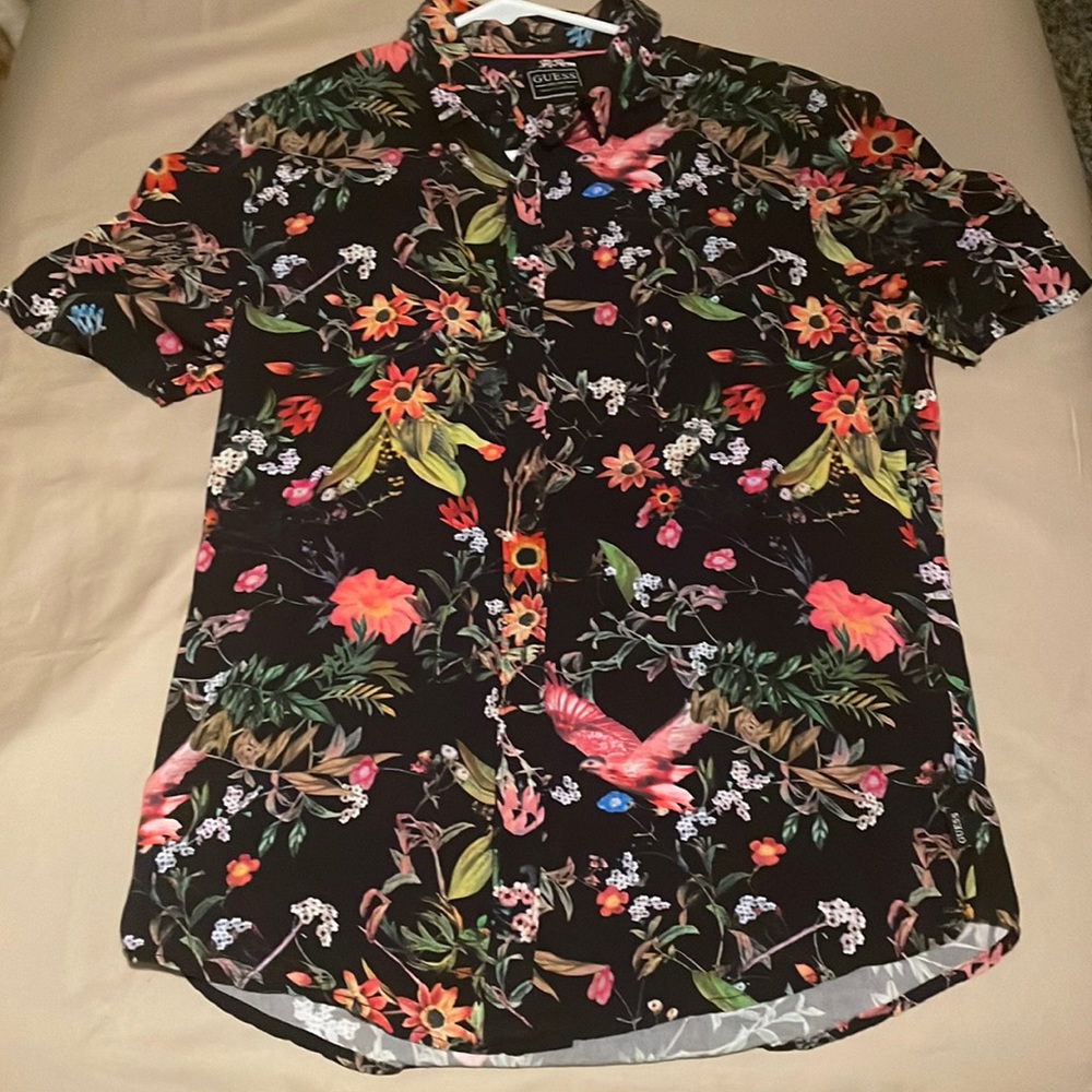 Guess flower print slim fit men’s button up XS
